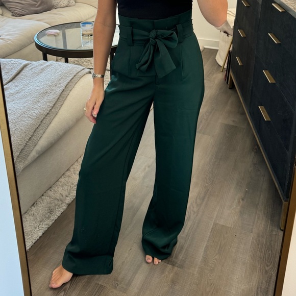 Petal & Pup Kieran Pants Emerald Green Wide-Leg Belted High Waist Pants 2 - Picture 4 of 10